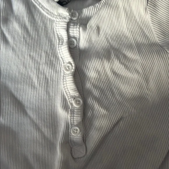 Garage White Ribbed Crop Top - Picture 6 of 6